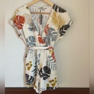 Lush Euc Linen Blend Romper In Cream With a Tropical Print Small
